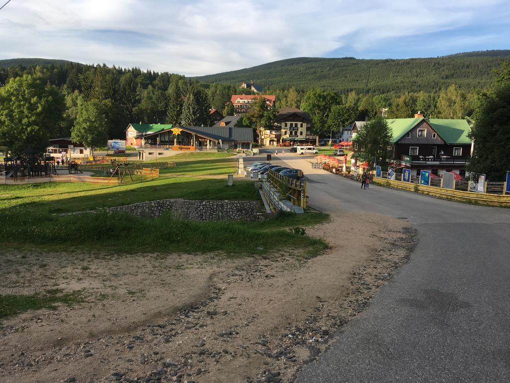 Apartment Draco Harrachov Exteriör bild